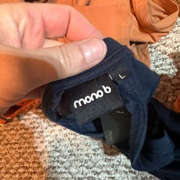 NWT Mono B Overlay Back Workout Tank Top Jersey Knit Open Back Large Navy Blue - Picture 3 of 9